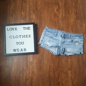 American eagle light wash jean shorts